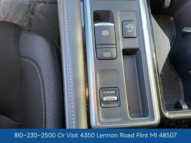 Used 2024 Nissan Pathfinder SV FWD image 32
