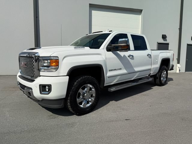 Used 2017 GMC Sierra 3500 Denali w/ Duramax Plus Package AWD/4WD image 2
