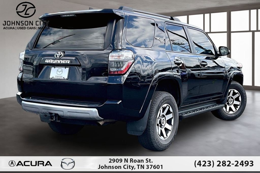 Used 2022 Toyota 4Runner TRD Off-Road Premium AWD/4WD image 2