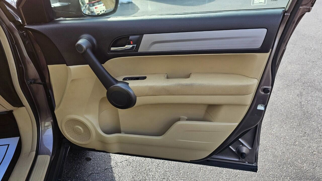 Used 2011 Honda CR-V SE image 30