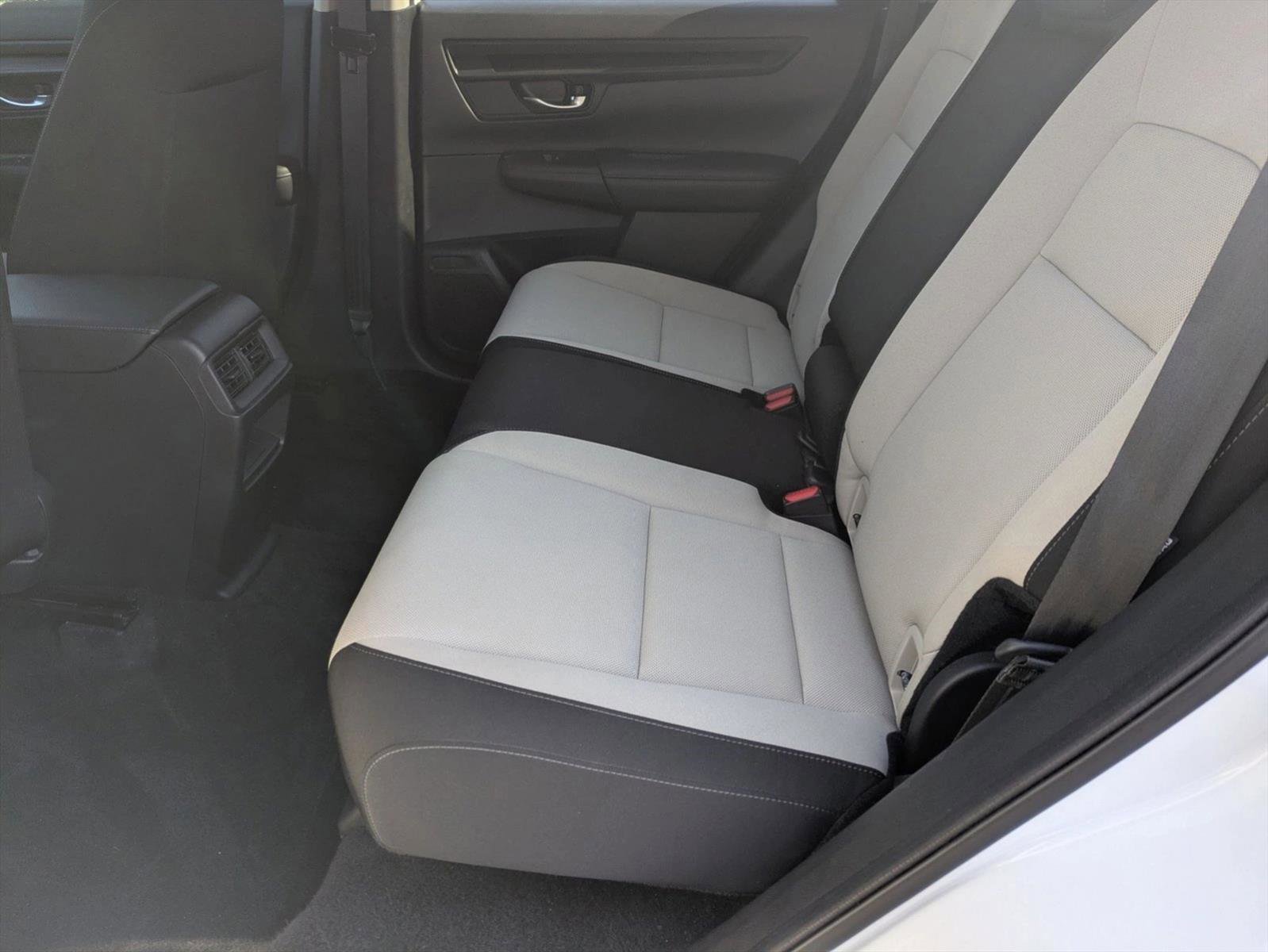 Used 2025 Honda CR-V LX image 17