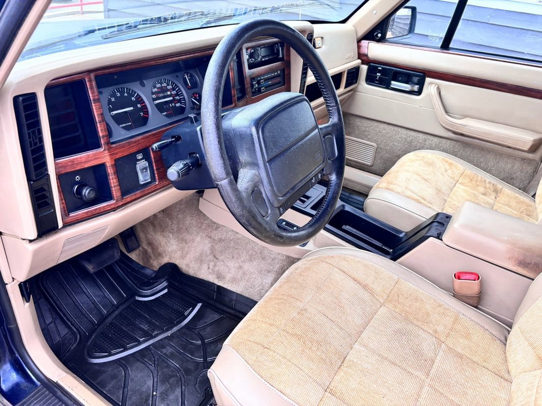 Used 1996 Jeep Cherokee Country image 17