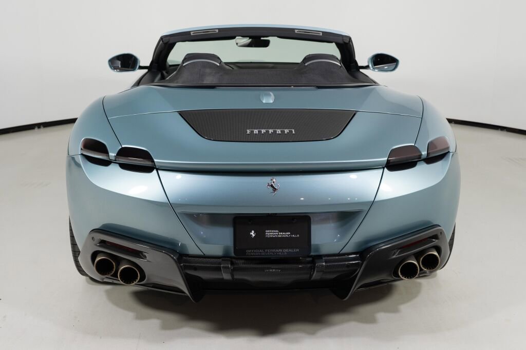 Used 2024 Ferrari Roma Spider image 10