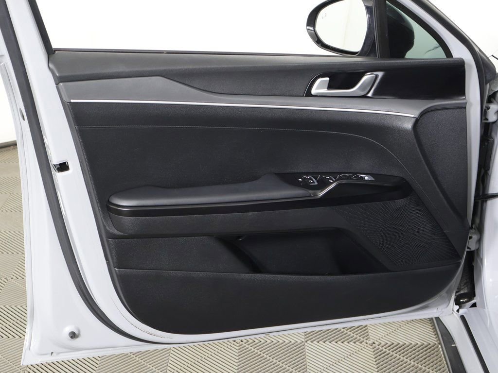 Used 2024 Kia K5 GT-Line image 24