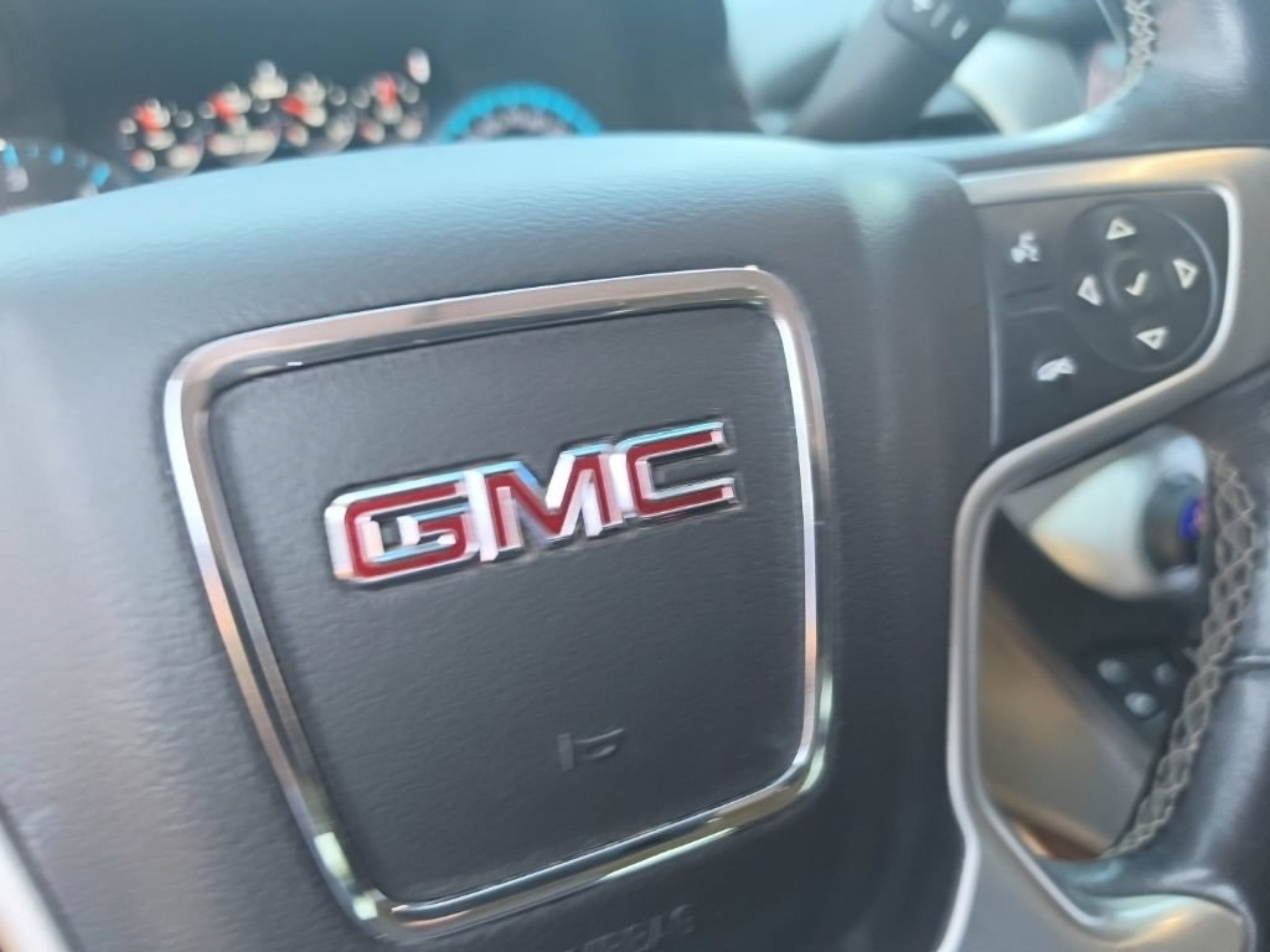 Used 2017 GMC Yukon SLT w/ Open Road Package RWD image 21