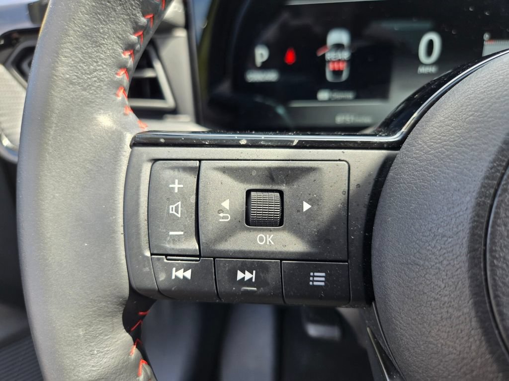 Certified 2025 Nissan Kicks SR AWD/4WD image 34