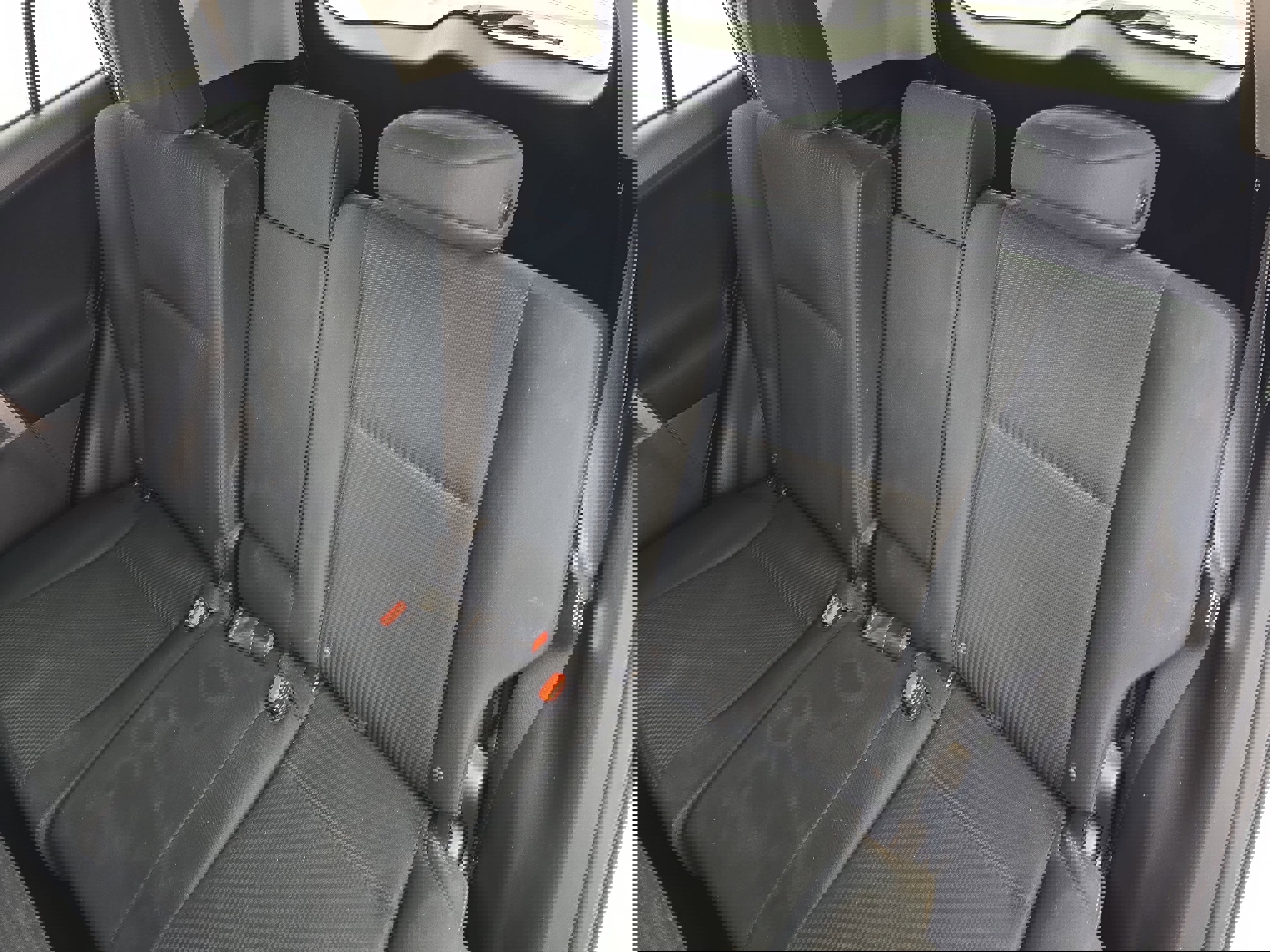 Used 2018 Toyota RAV4 LE image 13