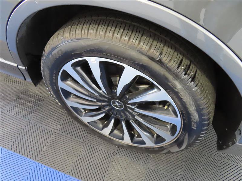 Used 2023 Lincoln Aviator Black Label Grand Touring w/ Class IV Trailer Tow Package AWD/4WD image 9
