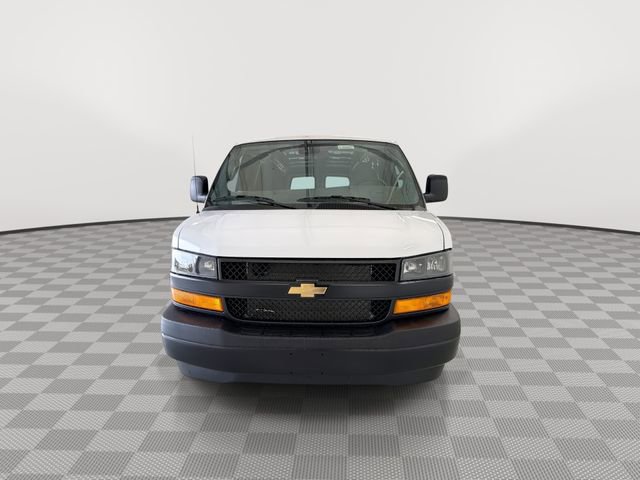 New 2026 Chevrolet Express 3500 Extended w/ Driver Convenience Package image 5