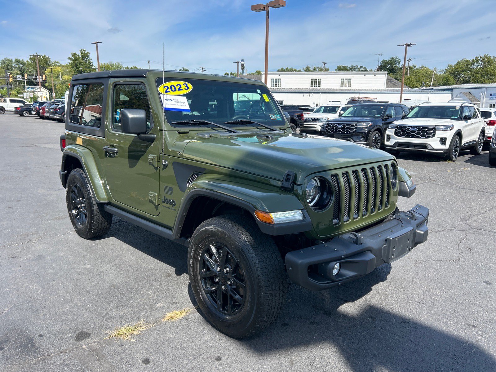 Used 2023 Jeep Wrangler Sport AWD/4WD image 13