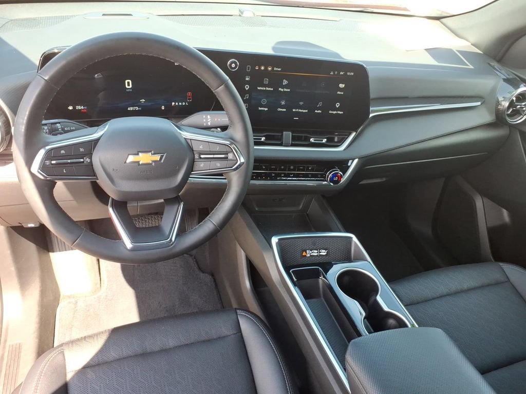 Used 2025 Chevrolet Equinox LT w/ Convenience Package II FWD image 18