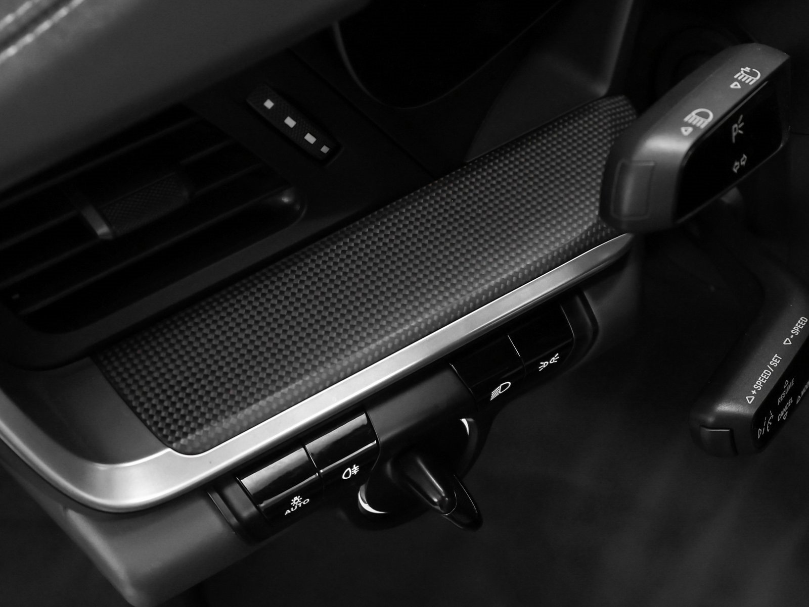 Used 2021 Porsche 911 Turbo S image 48