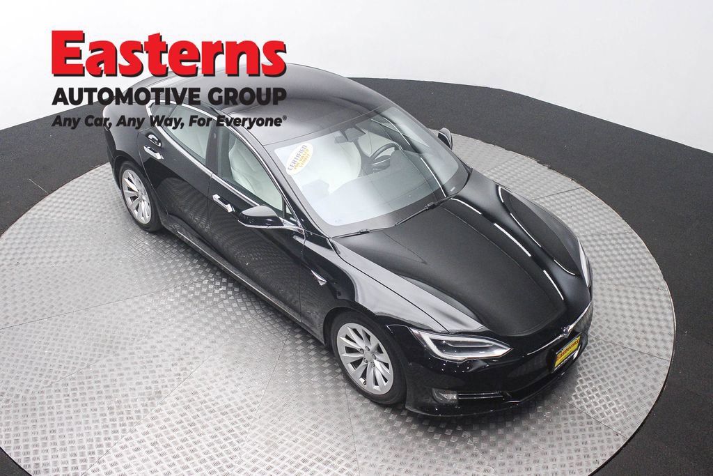 Used 2017 Tesla Model S 60D AWD/4WD image 3