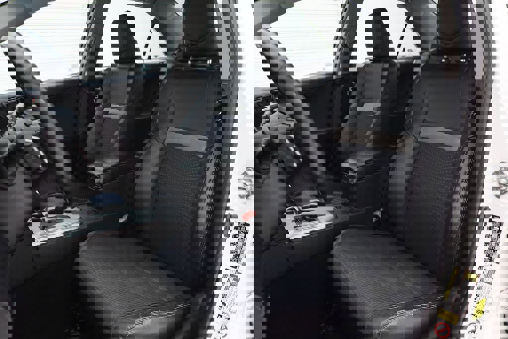 Used 2013 Toyota Camry SE image 15