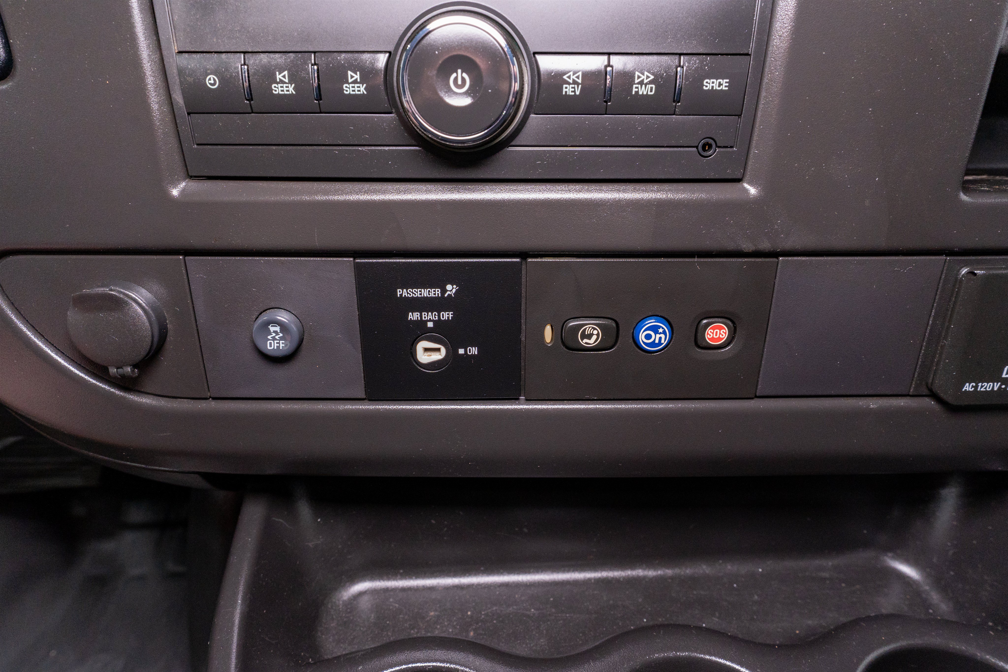 Used 2021 Chevrolet Express 2500 RWD image 21