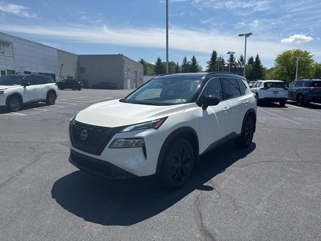Certified 2023 Nissan Rogue SV w/ SV Premium B Package AWD/4WD image 3
