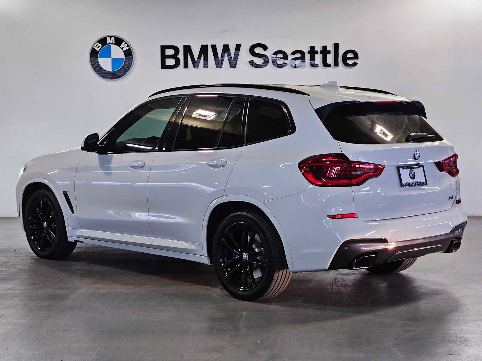 Used 2018 BMW X3 M40i AWD/4WD image 4