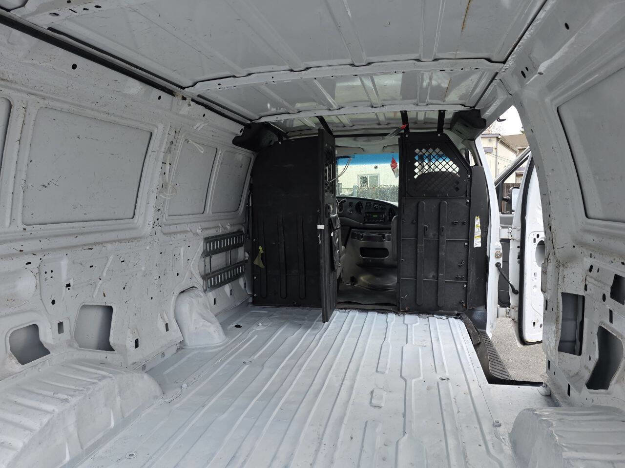 Used 2008 Ford E-150 and Econoline 150 image 53