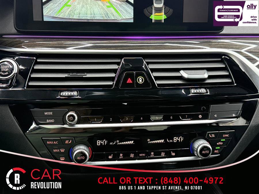 Used 2022 BMW M550i xDrive image 24