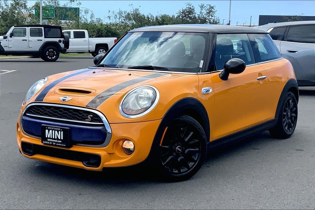 Used 2015 MINI Cooper S image 2