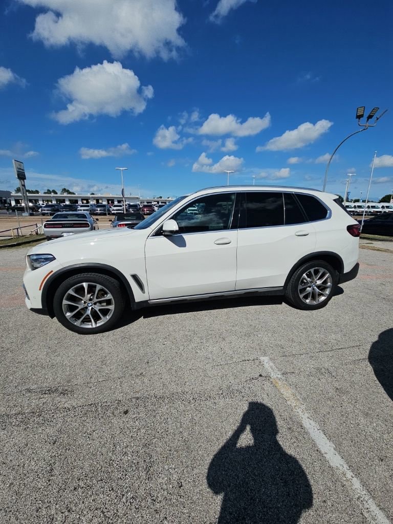 Used 2020 BMW X5 xDrive40i w/ Convenience Package AWD/4WD image 4