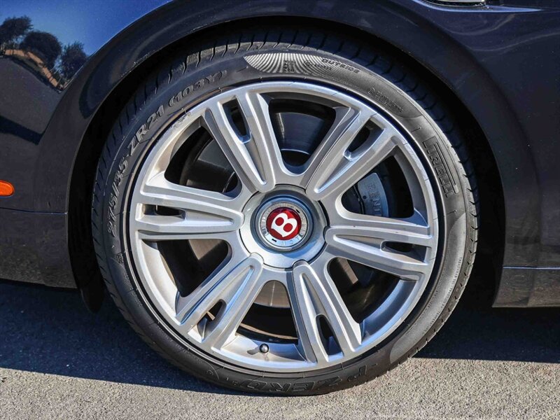 Used 2016 Bentley Flying Spur V8 AWD/4WD image 12