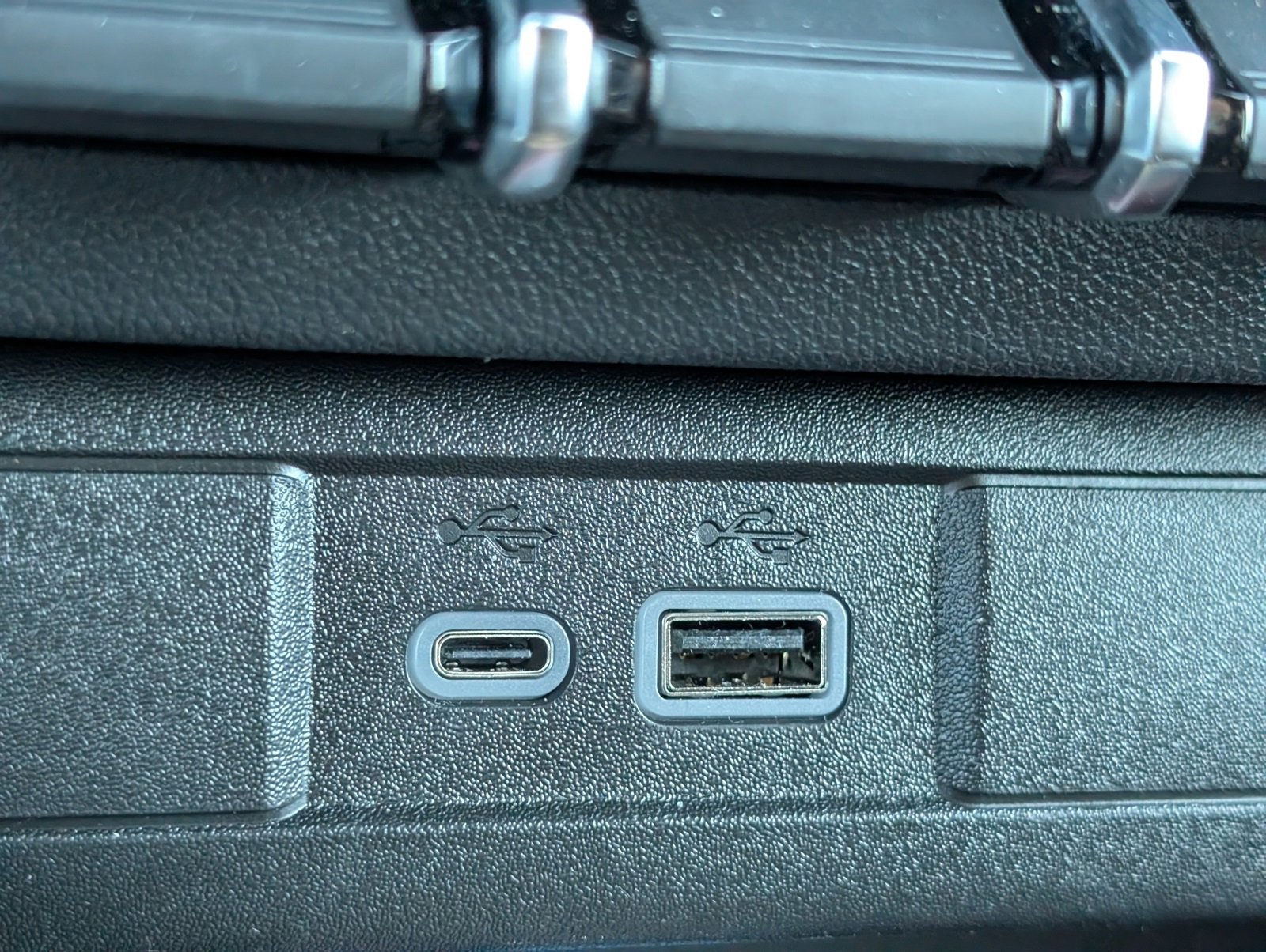 Used 2025 GMC Canyon Elevation w/ Convenience Package image 14