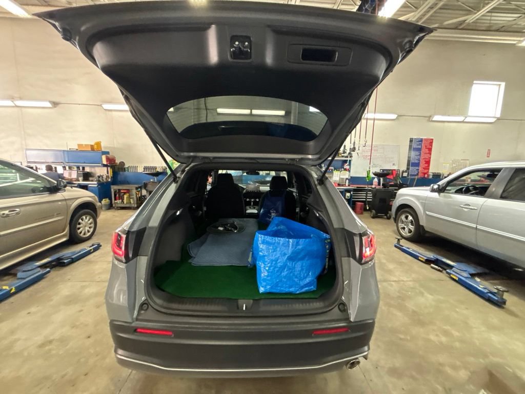 Used 2025 Honda HR-V Sport image 6