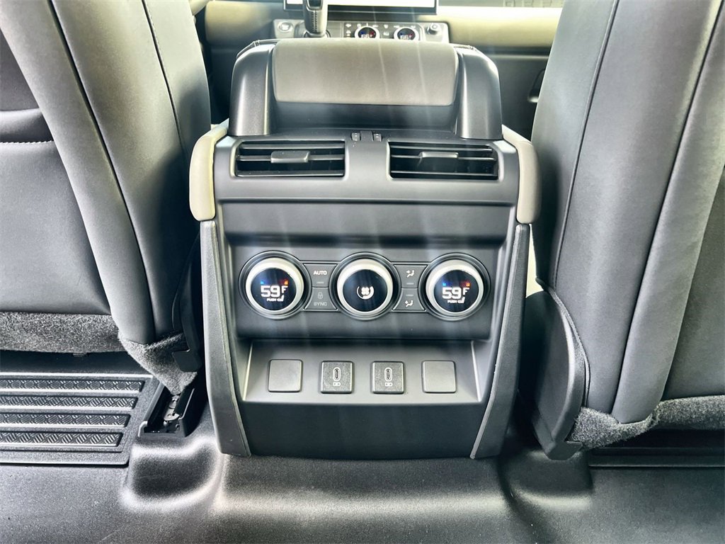 Used 2026 Land Rover Defender 110 S image 16