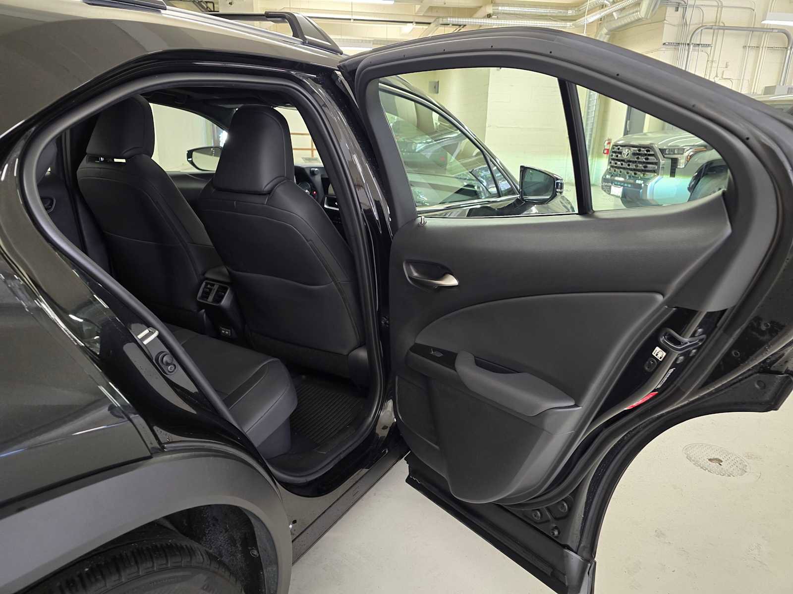 Used 2023 Lexus UX 250h FWD w/ Accessory Package (Z2) image 15