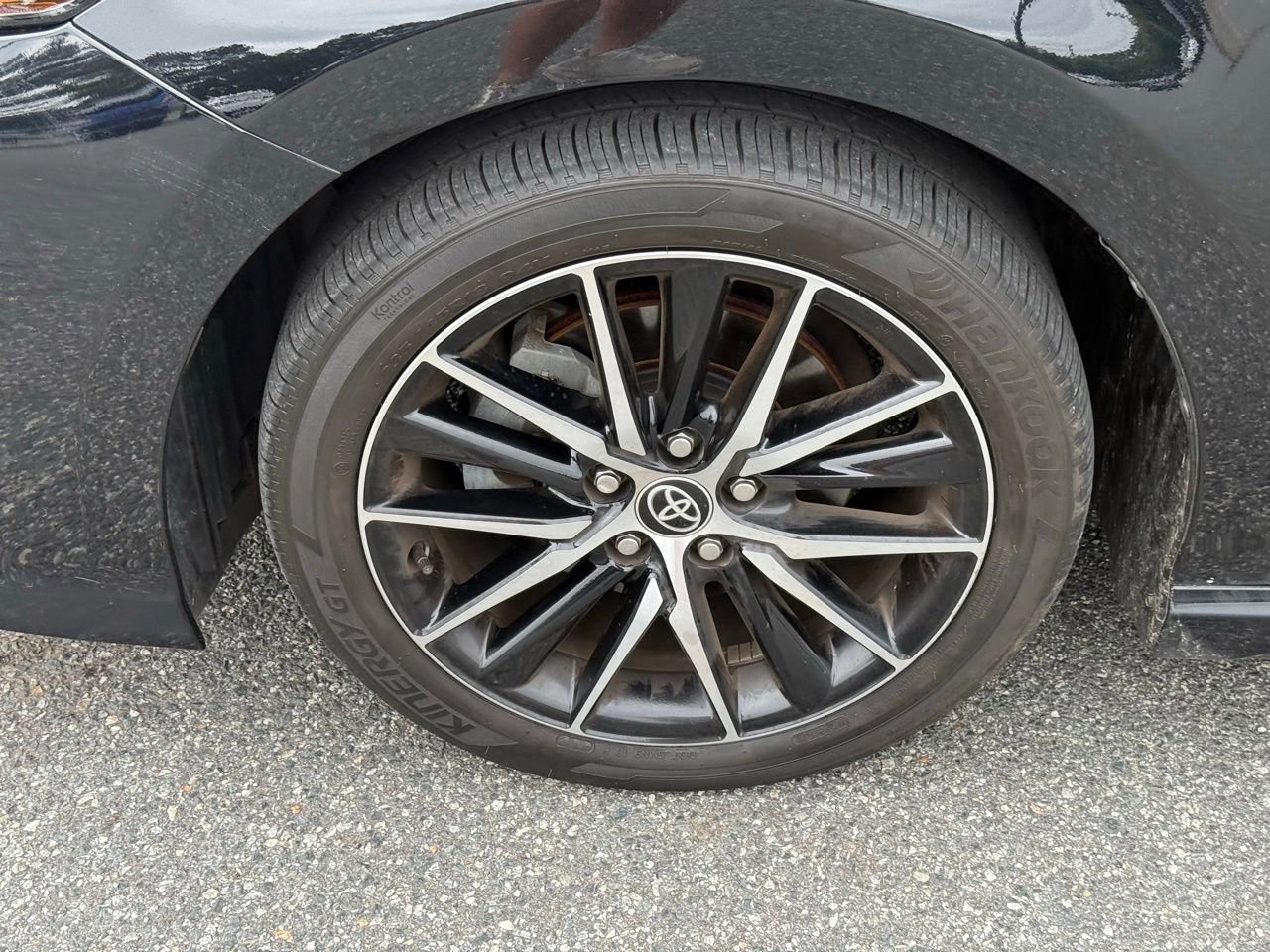 Used 2023 Toyota Camry SE FWD image 11