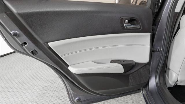Used 2017 Acura ILX w/ Premium Package FWD image 16