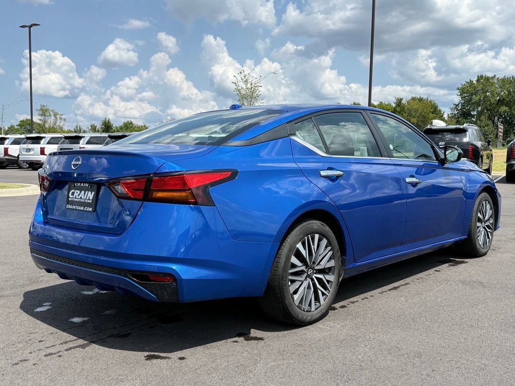 Used 2025 Nissan Altima 2.5 SV FWD image 5