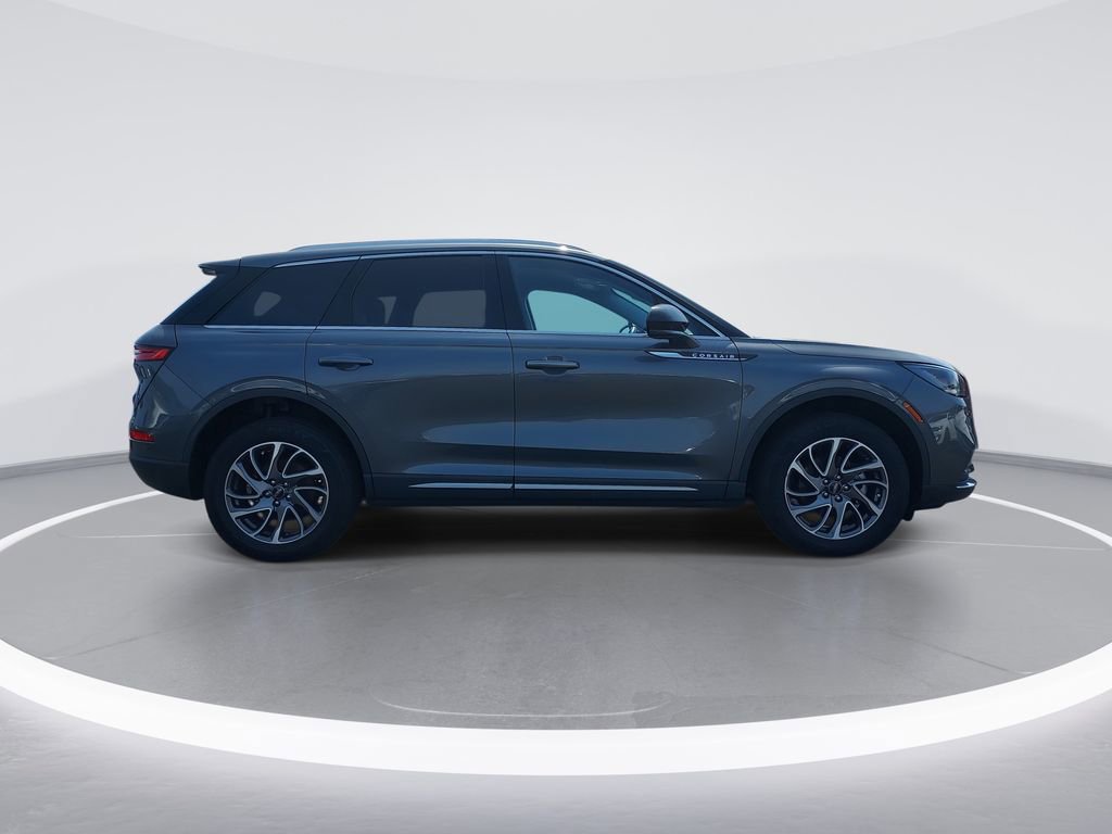 Used 2022 Lincoln Corsair AWD w/ Equipment Group 101A image 9