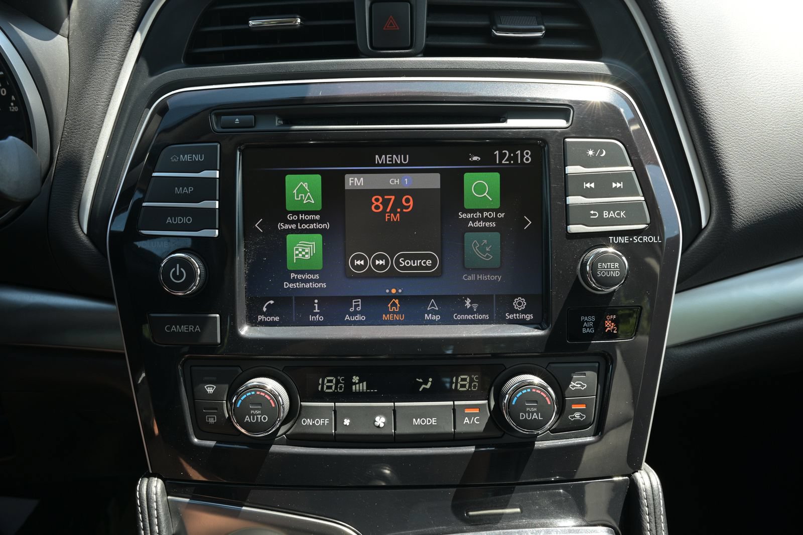 Used 2023 Nissan Maxima SL FWD image 28