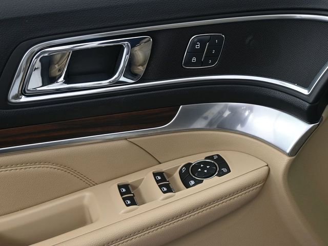 Used 2017 Ford Explorer Limited image 10