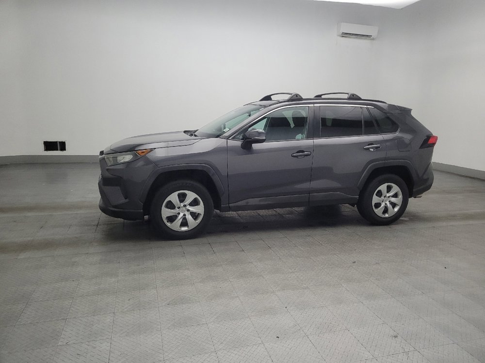 Used 2019 Toyota RAV4 LE FWD image 2