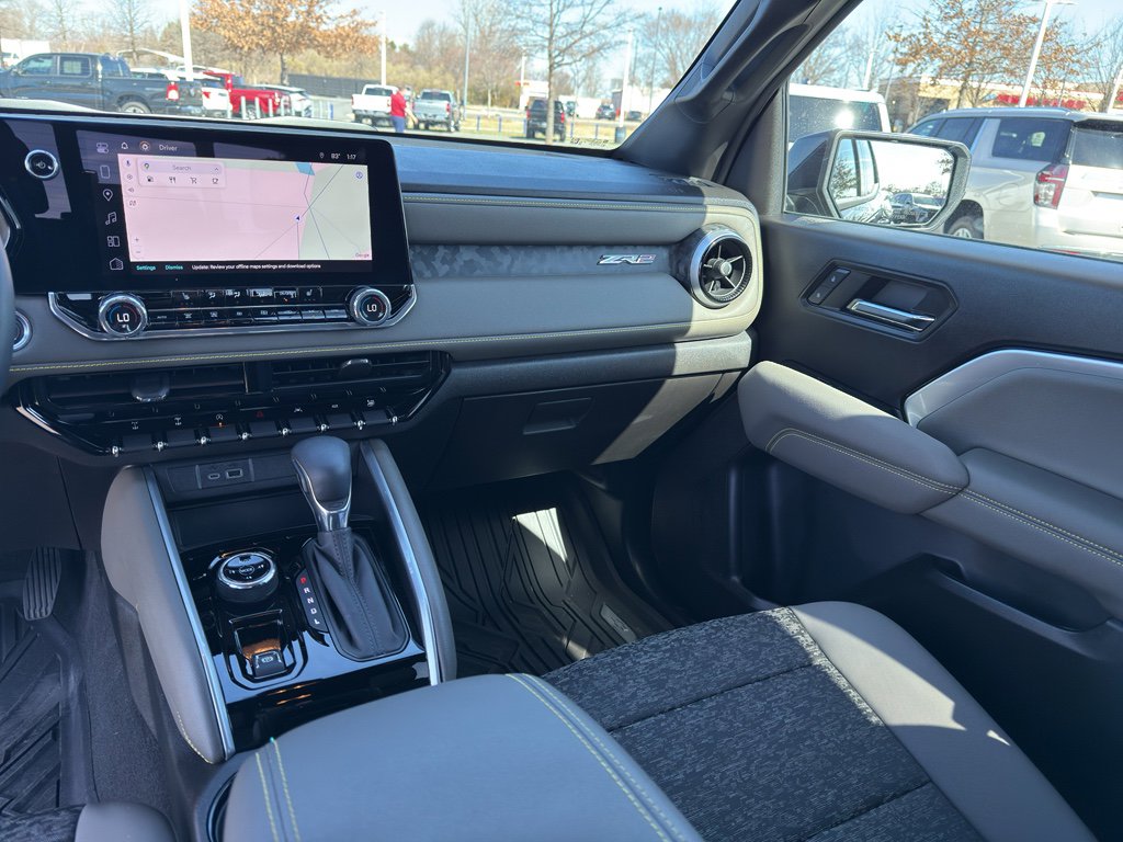 Used 2024 Chevrolet Colorado ZR2 w/ Technology Package image 26
