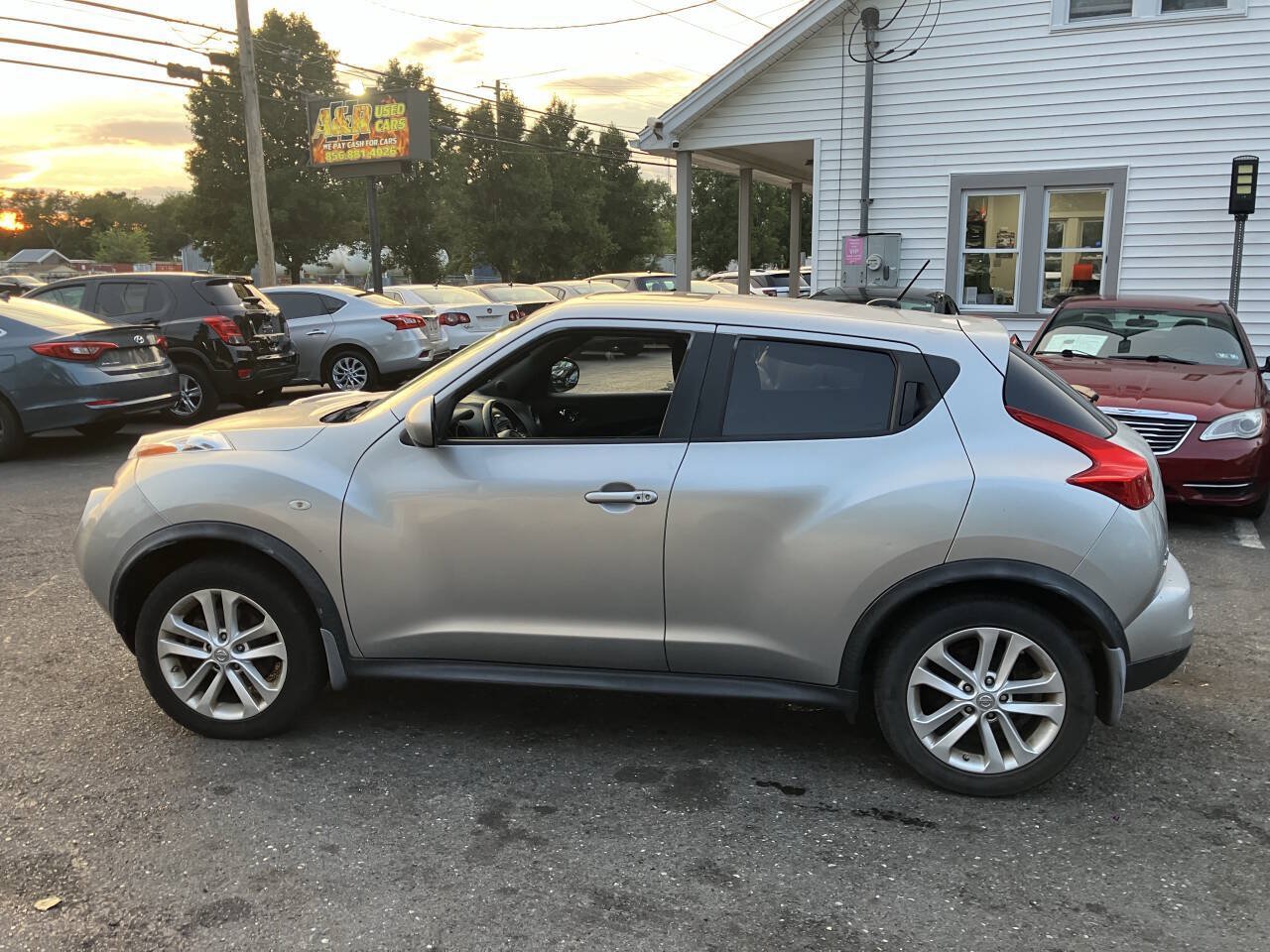 Used 2011 Nissan Juke SV AWD/4WD image 10