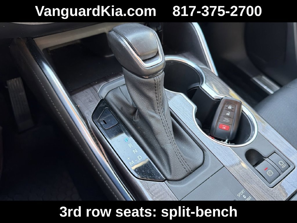 Used 2021 Toyota Highlander Limited FWD image 25