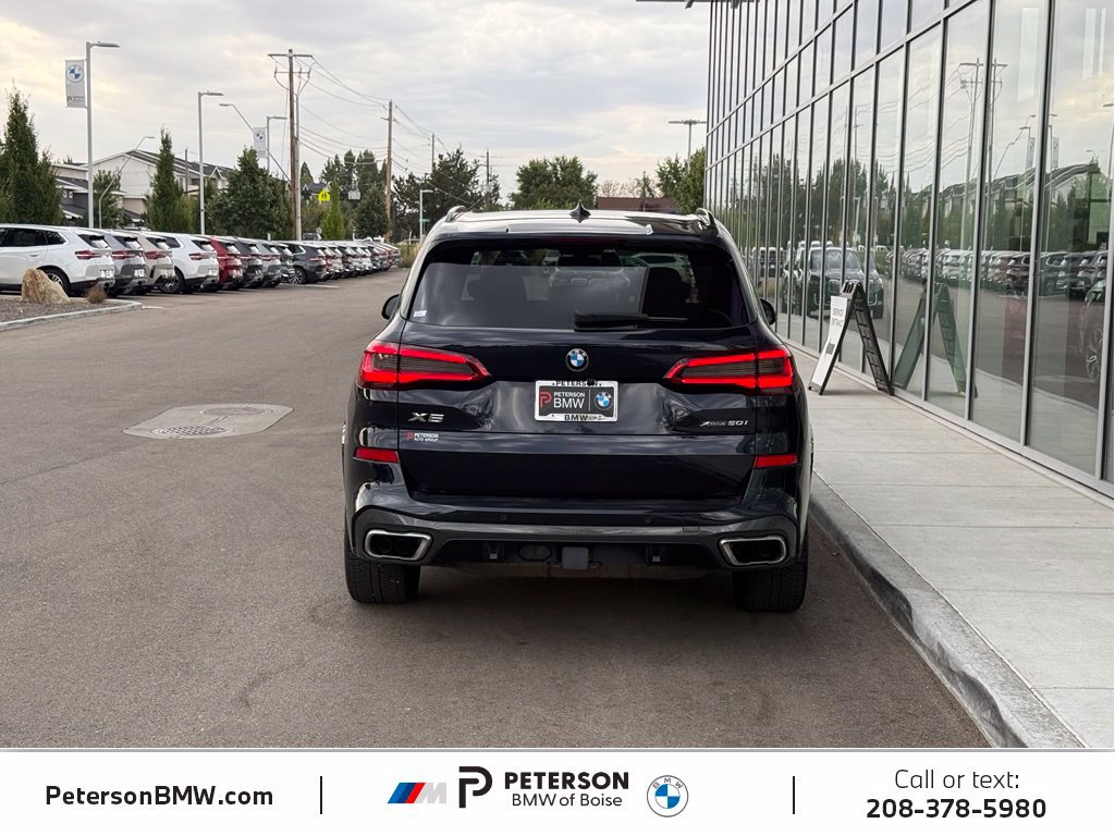 Used 2019 BMW X5 xDrive50i w/ M Sport Package AWD/4WD image 4