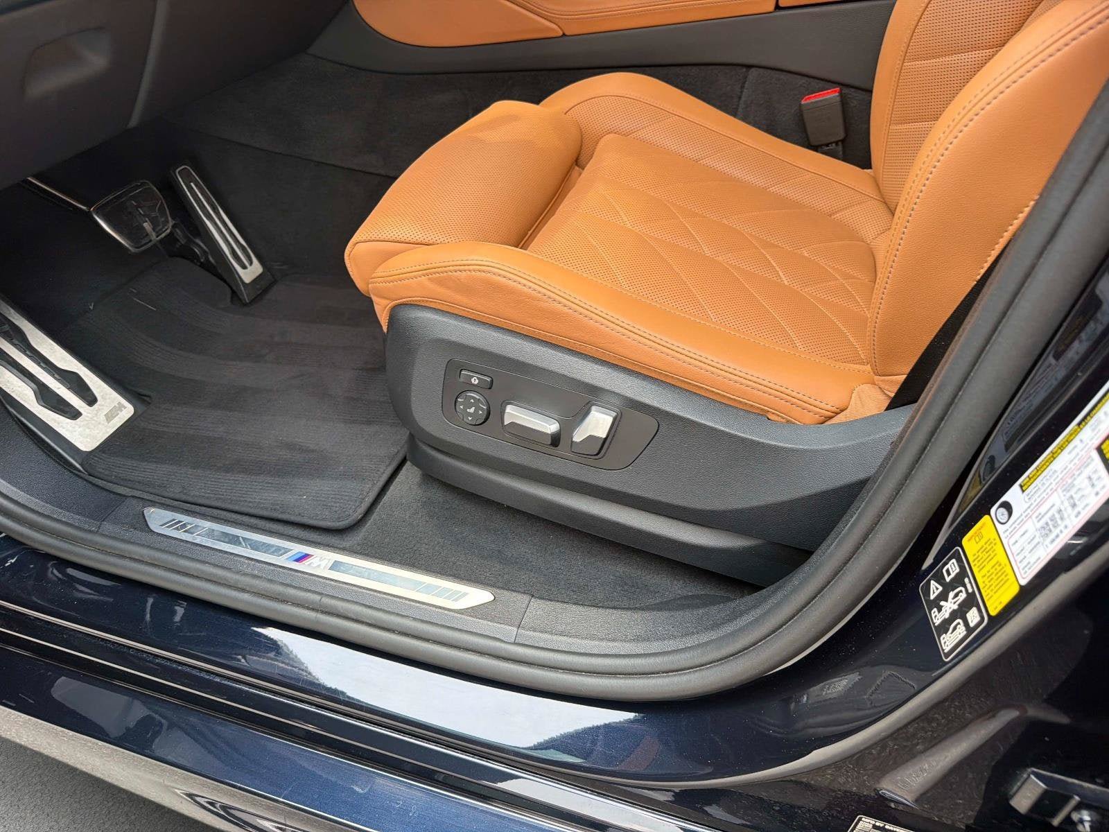 Used 2024 BMW X6 xDrive40i w/ Premium Package AWD/4WD image 40