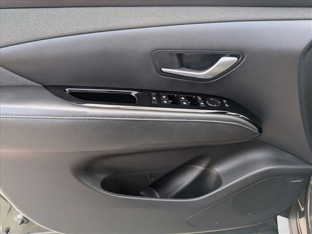 Used 2025 Hyundai Santa Cruz Limited image 10
