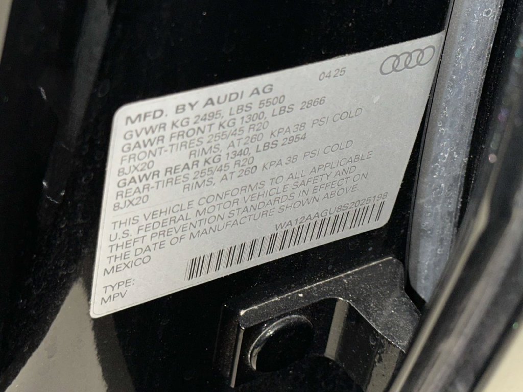 Used 2025 Audi Q5 Premium Plus w/ Premium Plus AWD/4WD image 21