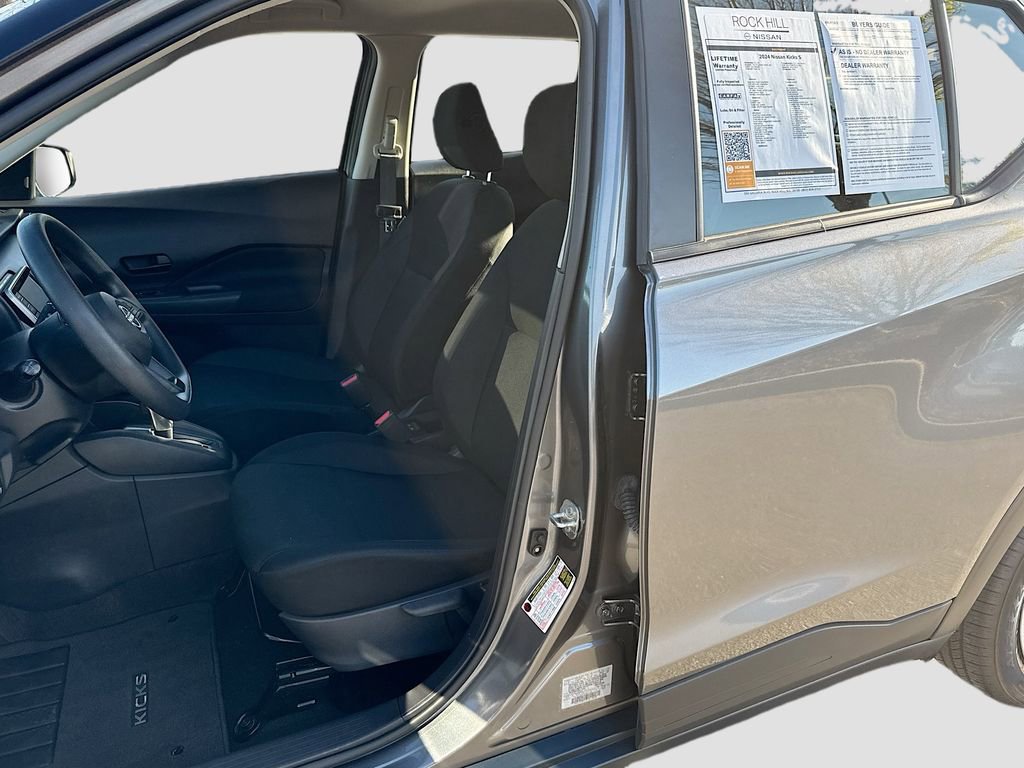 Used 2024 Nissan Kicks S image 23