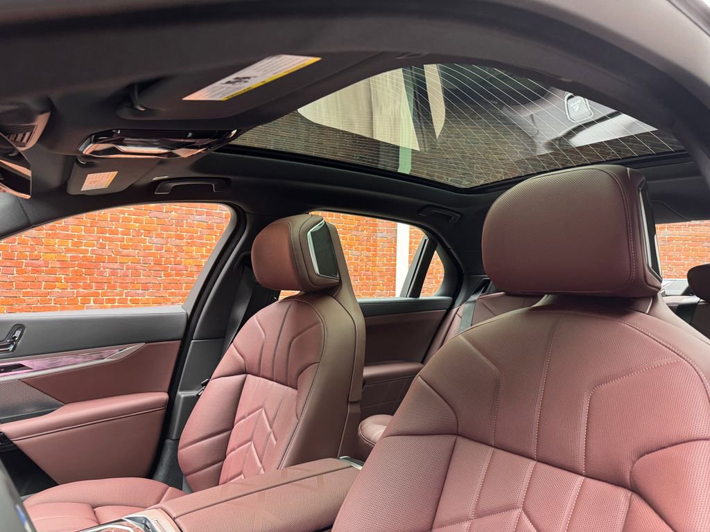 New 2026 BMW 740i xDrive AWD/4WD image 3