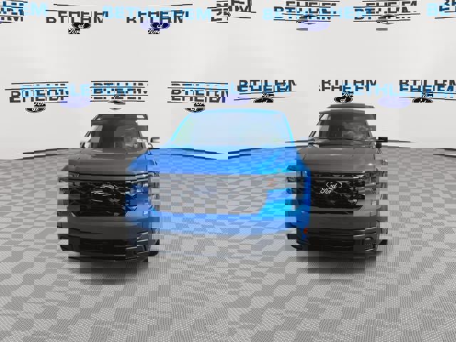 New 2025 Ford Maverick XL image 3