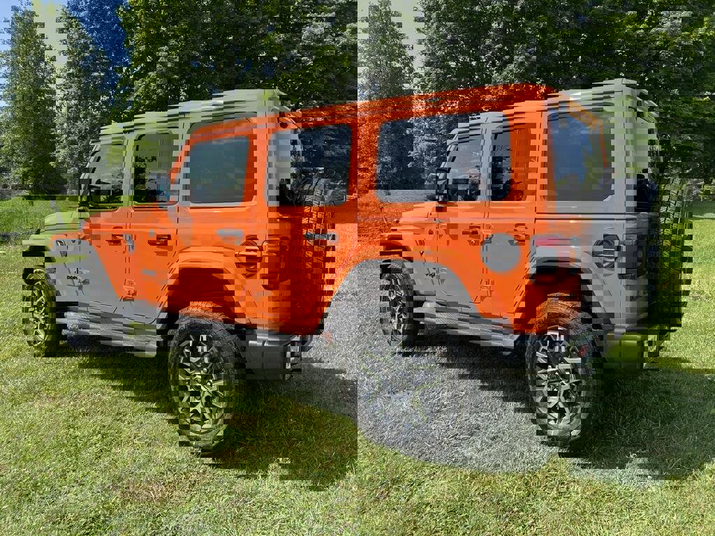 New 2025 Jeep Wrangler Unlimited Sahara image 6