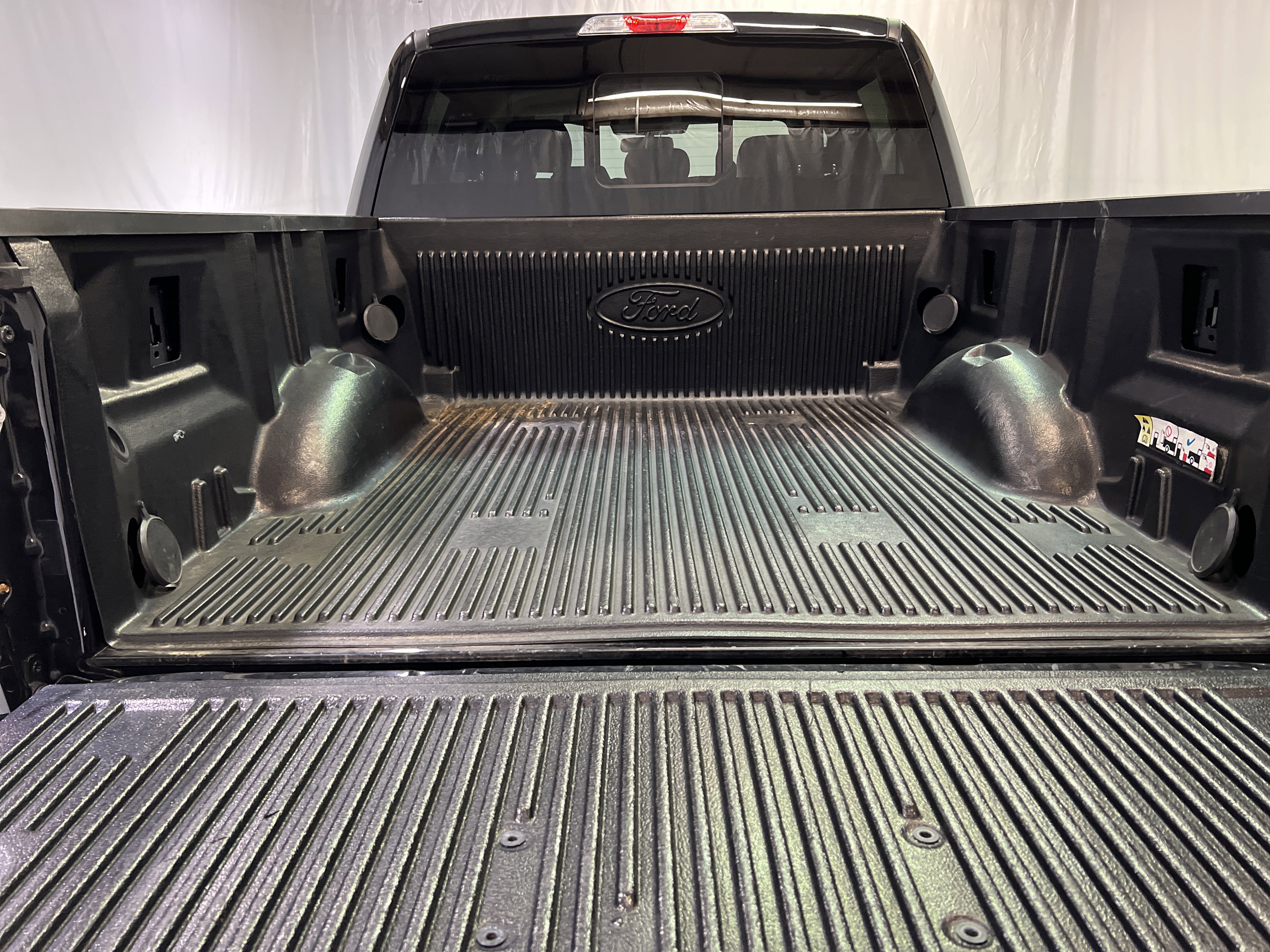 Used 2019 Ford F150 Lariat image 14