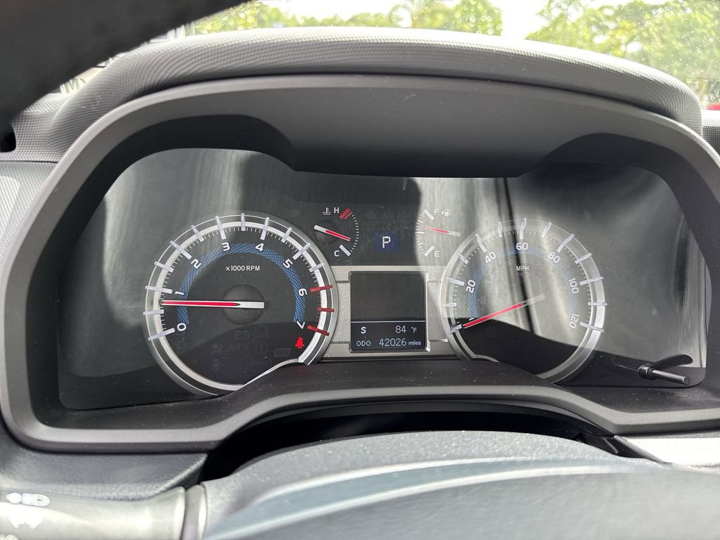 Used 2018 Toyota 4Runner SR5 image 49